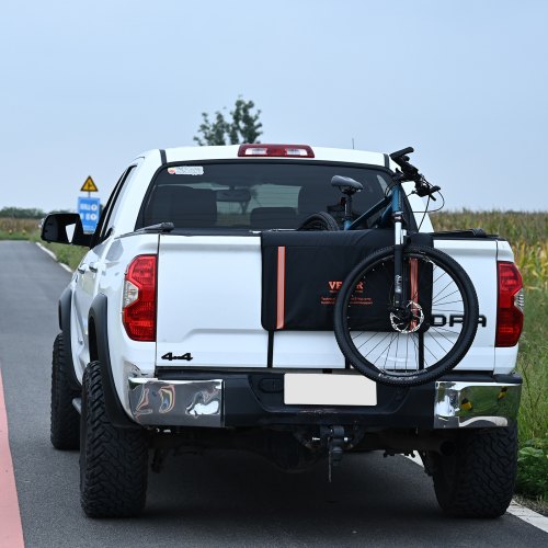 VEVOR Pickup Heckklappe Heckklappenpolster 840 mm, Lkw Heckklappe Pad 2 Fahrräder, 110 x 110 mm Rillen Fahrradheckträger für Holz, Leitern usw. Ladeklappenhebel Schutz mit einer Kleinen Tasche
