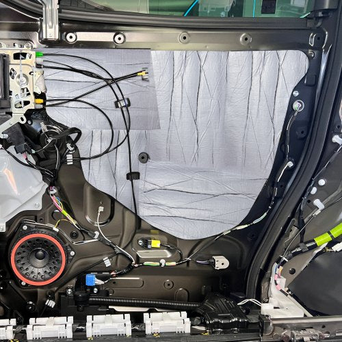 VEVOR Dämmmatte Auto 1,5m² Antidröhnmatte 1520x1000mm Fahrzeugdämmung 400mil (10mm) Stärke Aluminium-Folie Schallschutzmatte Hitzebeständig Lärmschutz Akustikdämmung Geräuschdämmung 1xRolle